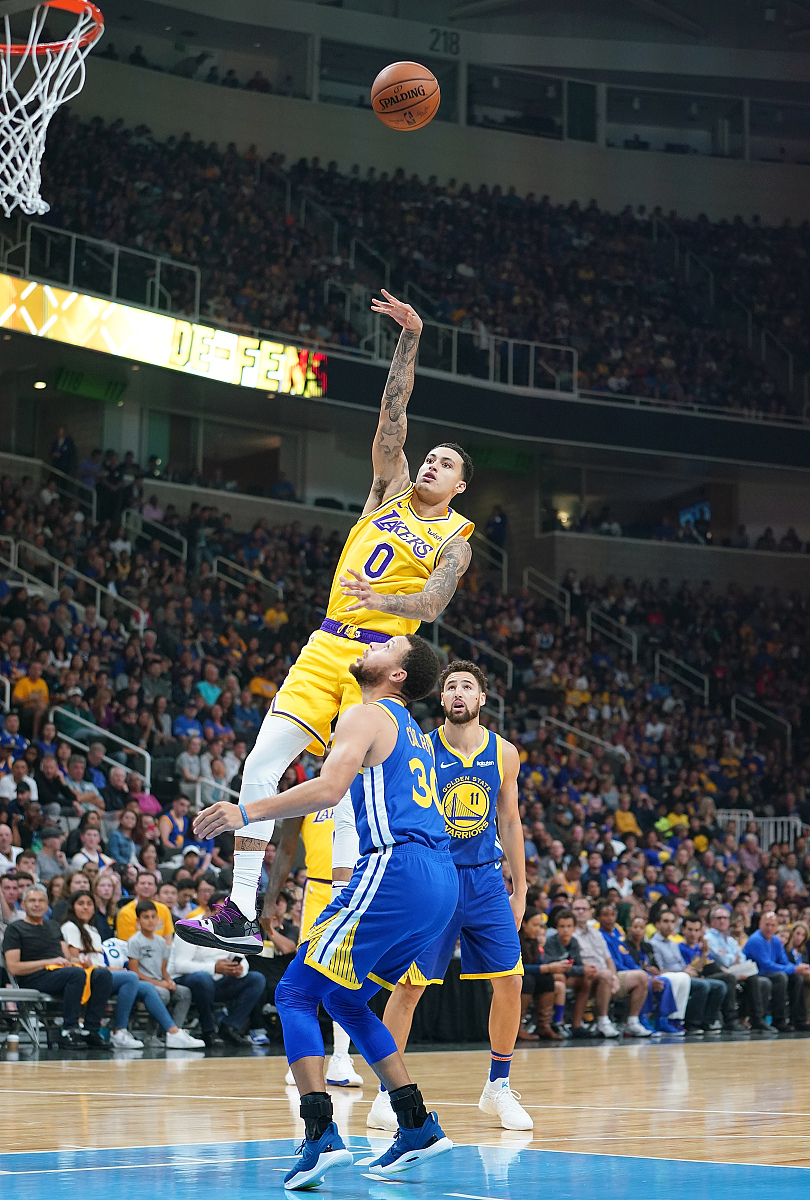 美国国家队取得胜利，美国球员再次展现出色表现的简单介绍