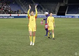 热门女足比赛选手频频受伤,球迷担忧的简单介绍 热门女足比赛选手频频受伤,球迷担忧的简单介绍